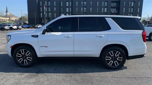 2022 GMC Yukon 4WD AT4