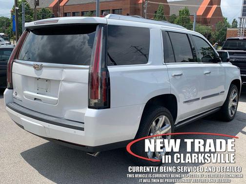 Crystal White Tricoat 2016 Cadillac Escalade Premium