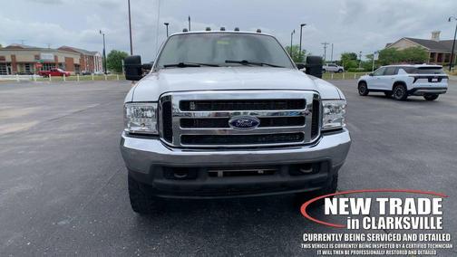 -Select- 2004 Ford F-250 Lariat