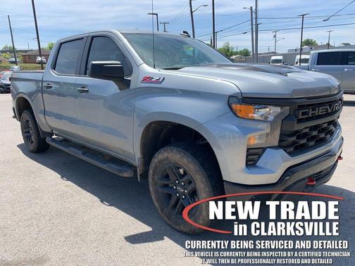 Sterling Gray Metallic 2024 Chevrolet Silverado 1500 Custom Trail Boss