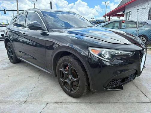 Vulcano Black Metallic 2018 Alfa Romeo Stelvio Base