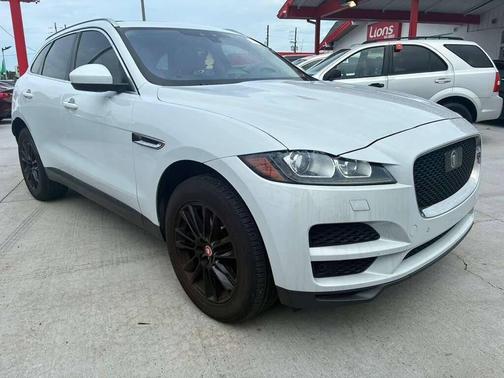 Fuji White 2019 Jaguar F-PACE 30t Prestige