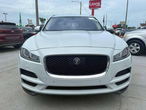 Fuji White 2019 Jaguar F-PACE 30t Prestige
