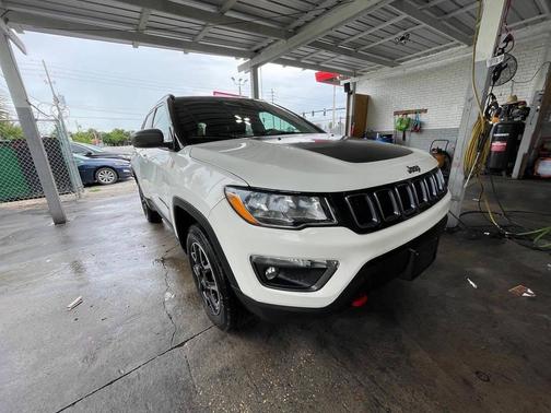White Clearcoat 2019 Jeep Compass Trailhawk