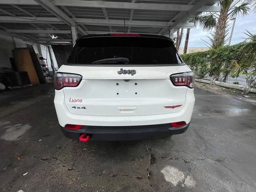 White Clearcoat 2019 Jeep Compass Trailhawk