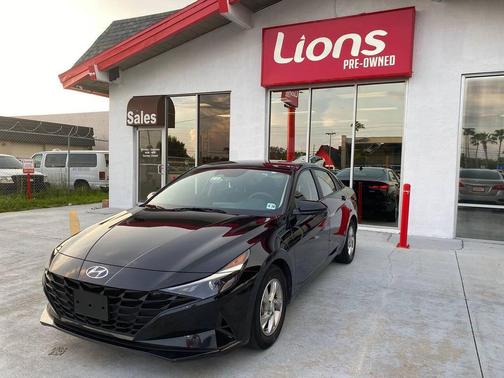 2021 Hyundai ELANTRA SE