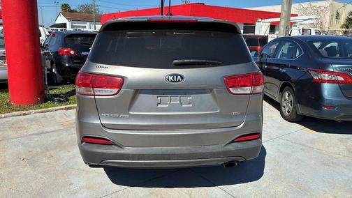 2017 Kia Sorento L