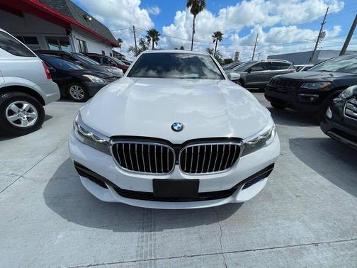 Alpine White 2017 BMW 740 740i 4dr Sedan