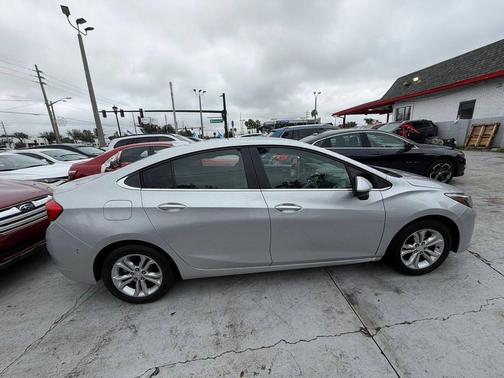 2019 Chevrolet Cruze LT