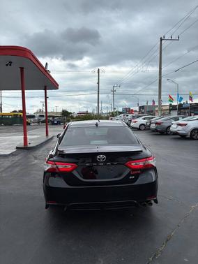 2020 Toyota Camry SE