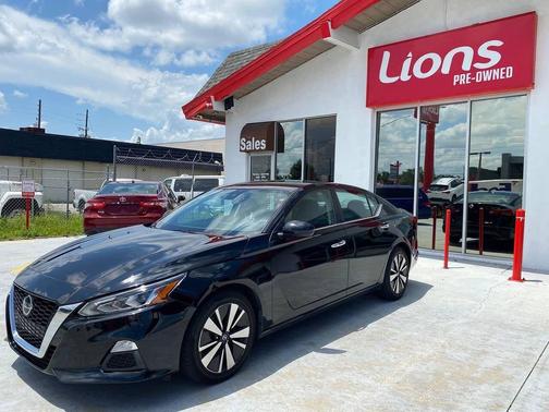 2021 Nissan Altima 2.5 SV