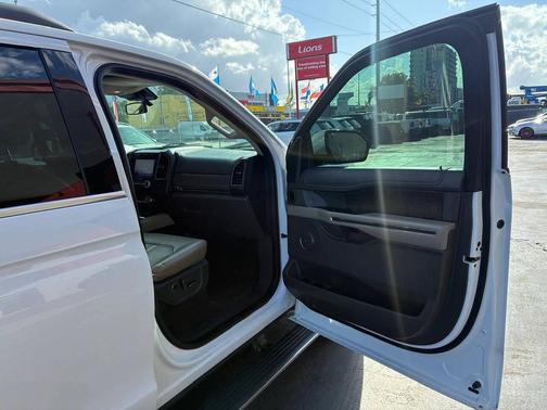 White 2020 Ford Expedition Max Limited