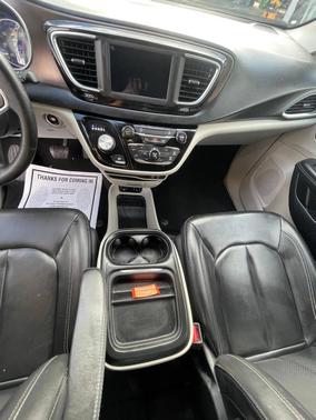 2020 Chrysler Voyager LXI