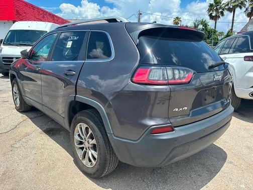 Granite Crystal Metallic Clearcoat 2019 Jeep Cherokee Latitude Plus