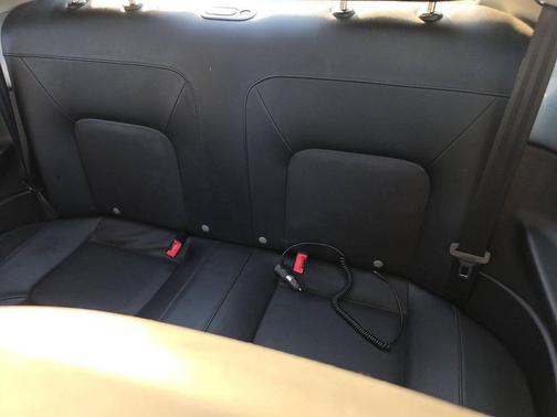 2008 Volkswagen New Beetle S