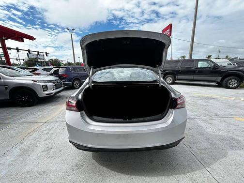 2022 Chevrolet Malibu FWD LT