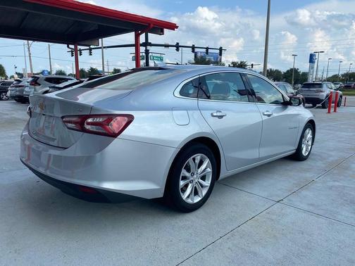 2021 Chevrolet Malibu FWD LT