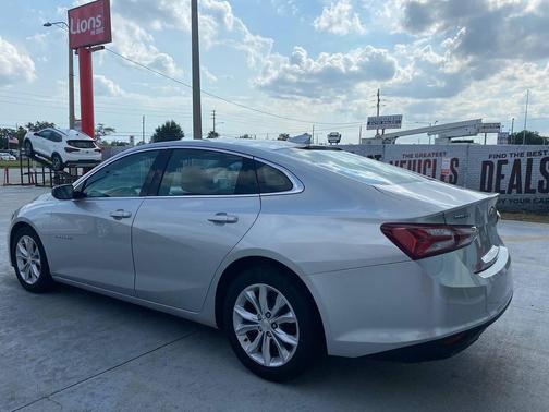 2021 Chevrolet Malibu FWD LT