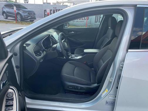 2021 Chevrolet Malibu FWD LT