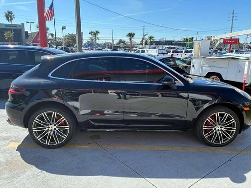 2015 Porsche Macan Turbo