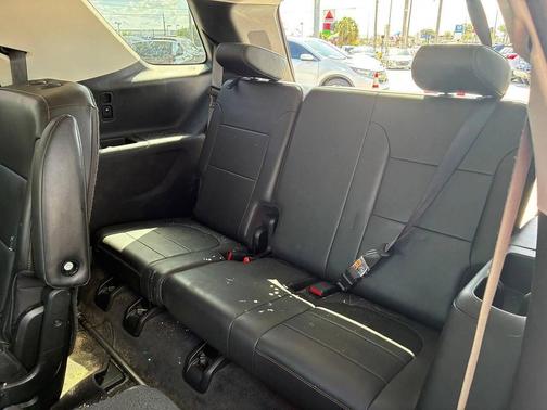 Mosaic Black Metallic 2020 Chevrolet Traverse LT Leather