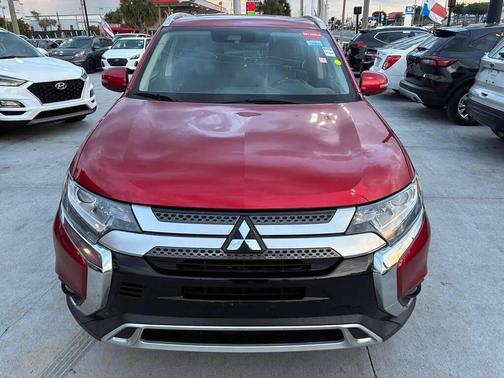 Red Diamond 2020 Mitsubishi Outlander SEL