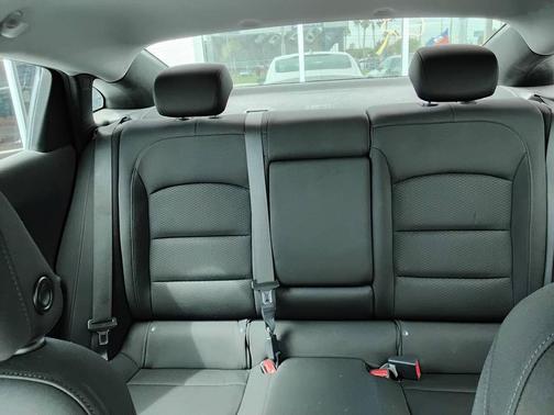 2020 Chevrolet Malibu FWD LT