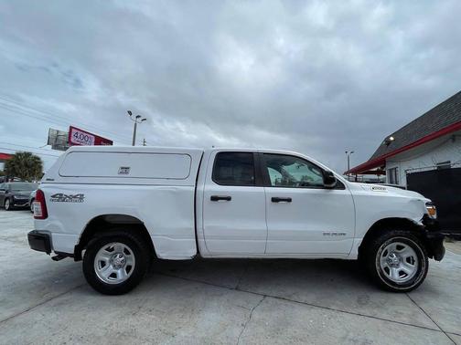 Bright White Clearcoat 2019 RAM 1500 Tradesman