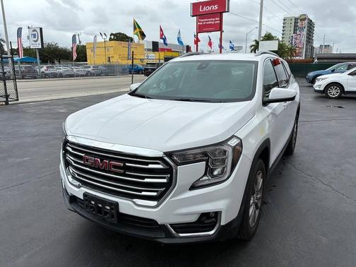 2024 GMC Terrain SLT