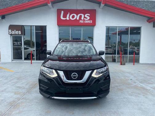 2018 Nissan Rogue SV