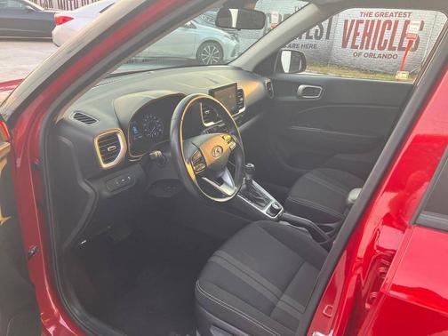 2021 Hyundai VENUE SEL