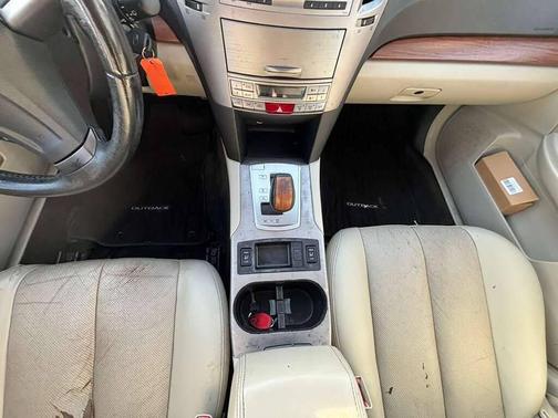 2013 Subaru Outback 2.5i Limited