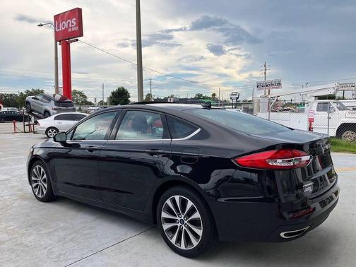 2020 Ford Fusion SE