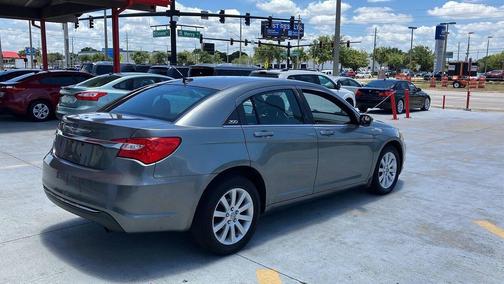 2012 Chrysler 200 Touring