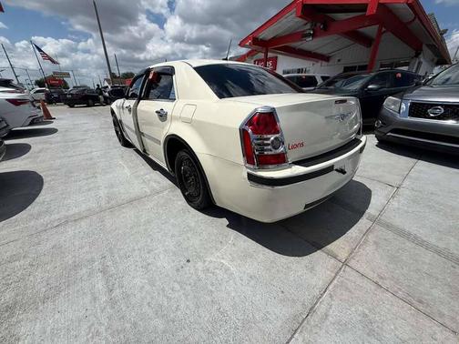 2008 Chrysler 300 LX