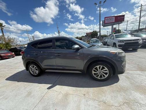 2018 Hyundai TUCSON SEL
