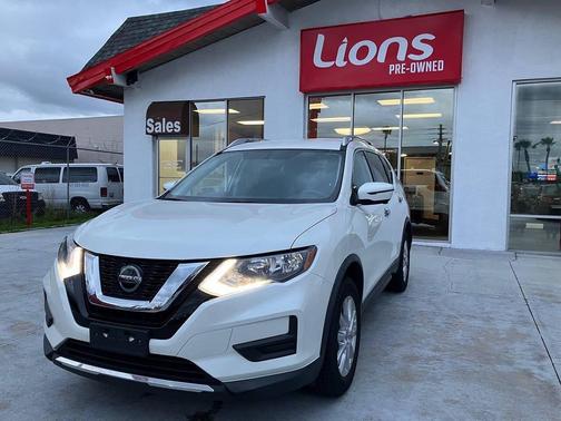 2018 Nissan Rogue SV