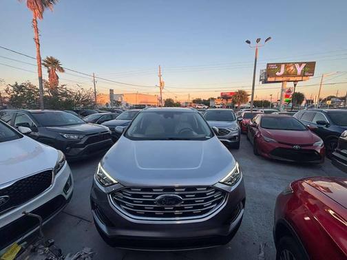 2022 Ford Edge SEL