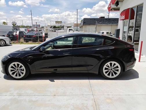 2022 Tesla Model 3 Standard Range