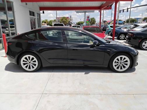 2022 Tesla Model 3 Standard Range