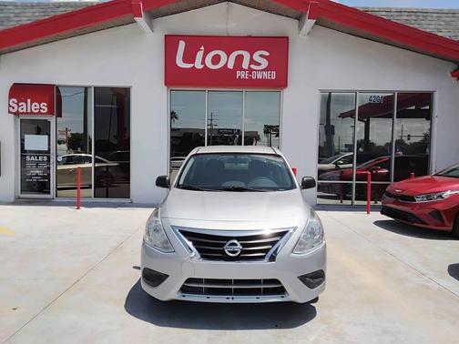 2015 Nissan Versa 1.6 S+