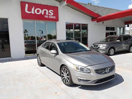 2016 Volvo S60 Inscription T5 Drive-E Platinum