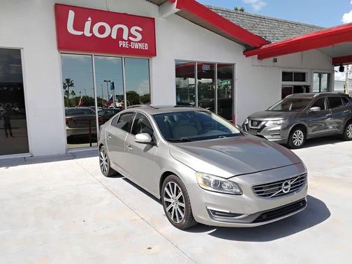 2016 Volvo S60 Inscription T5 Drive-E Platinum