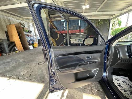 Cosmic Blue Metallic 2019 Mitsubishi Outlander SE