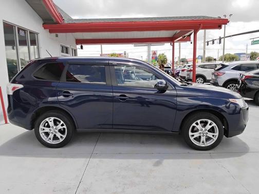 2014 Mitsubishi Outlander SE