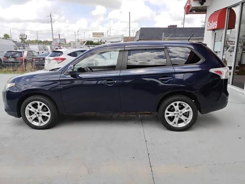2014 Mitsubishi Outlander SE