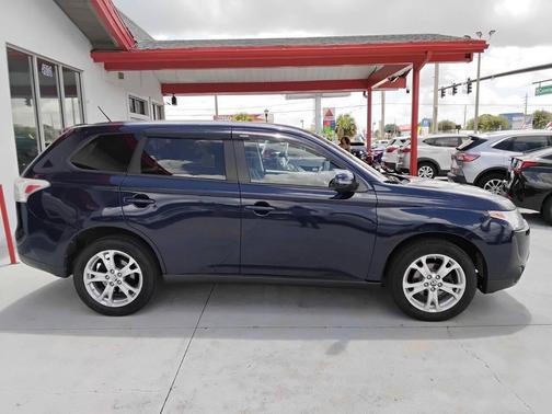 2014 Mitsubishi Outlander SE