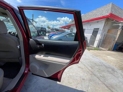 Cayenne Red 2015 Nissan Rogue Select S