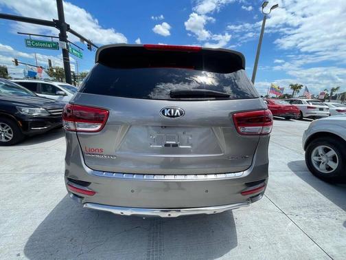 Titanium Silver 2016 Kia Sorento SXL