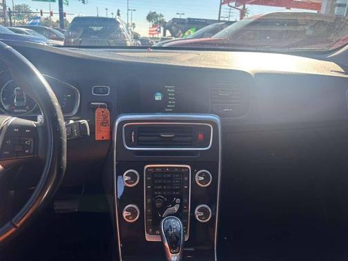 2015 Volvo S60 T6 Platinum